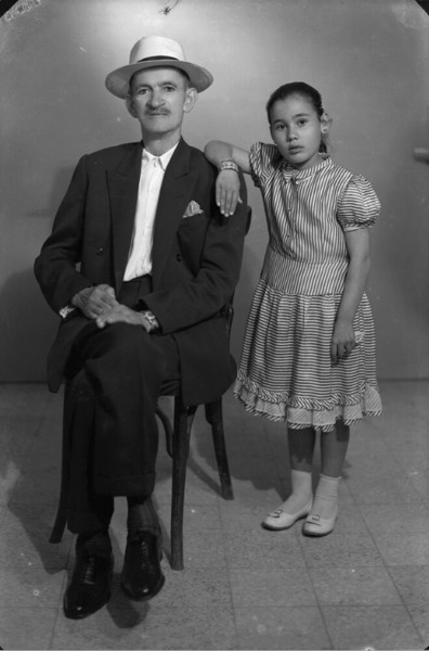 A man from Ghazieh and his daughter, late 1950s (from the series Objects of Study/Studio Shehrazade/Hashem El Madani/ Studio Practices)
